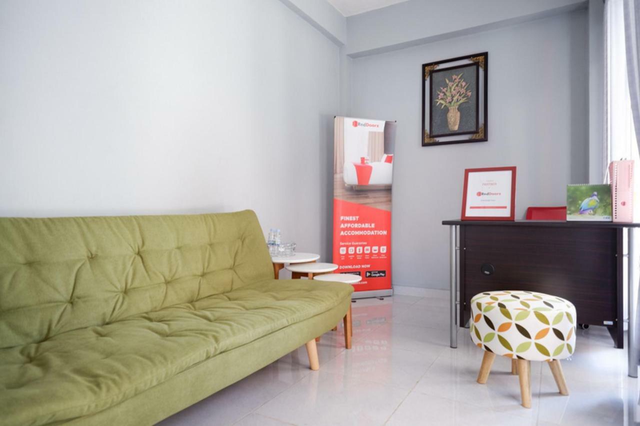 Hotel RedDoorz Syariah near RSUD Margono Purwokerto Exterior foto