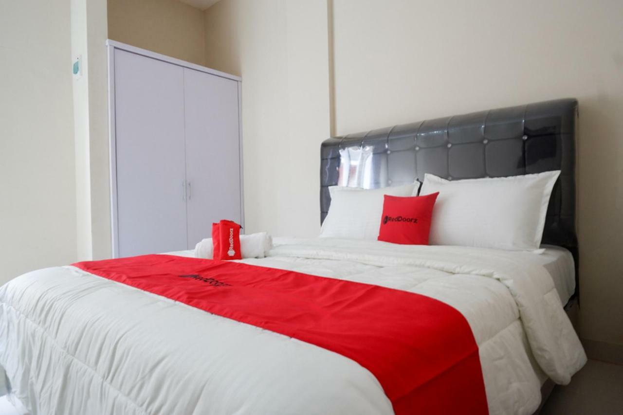 Hotel RedDoorz Syariah near RSUD Margono Purwokerto Exterior foto